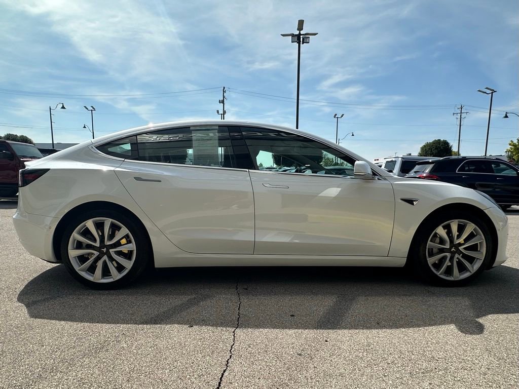 Used 2018 Tesla Model 3 Mid Range image 12