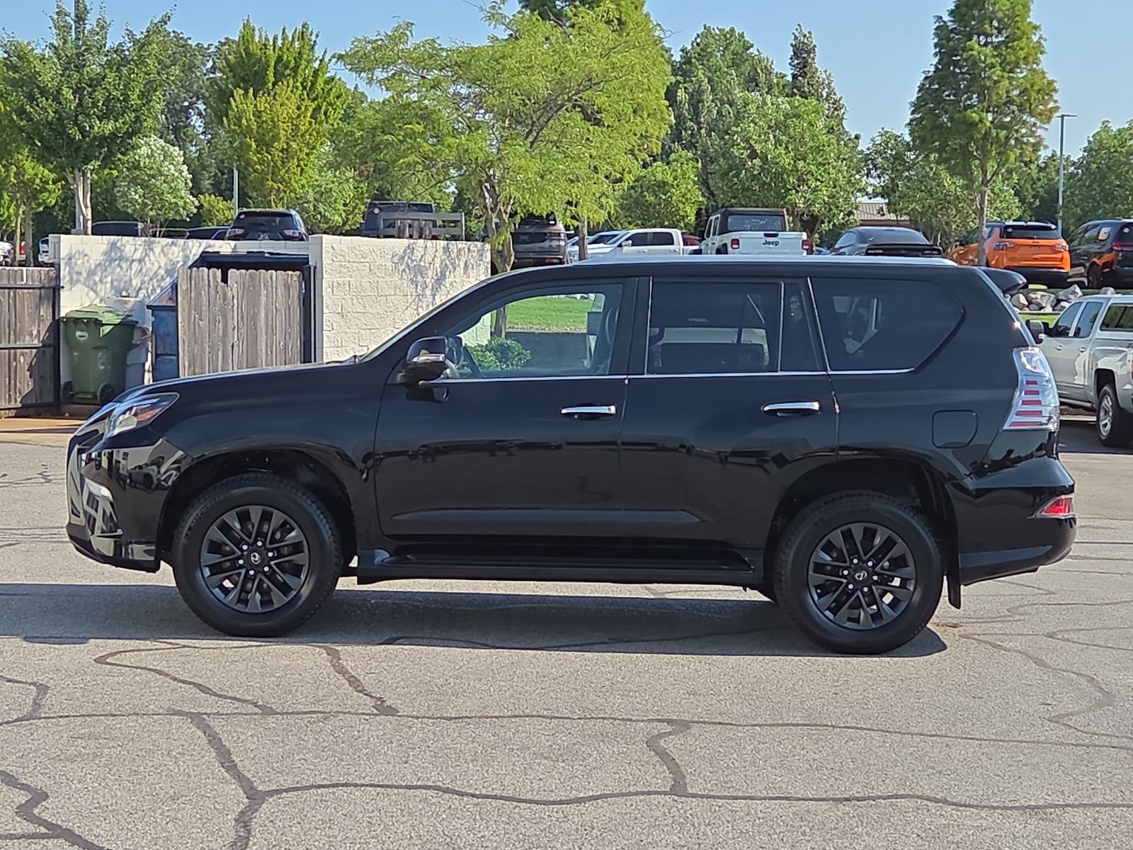 Used 2022 Lexus GX 460 Premium w/ Premium Plus Package AWD/4WD video 2