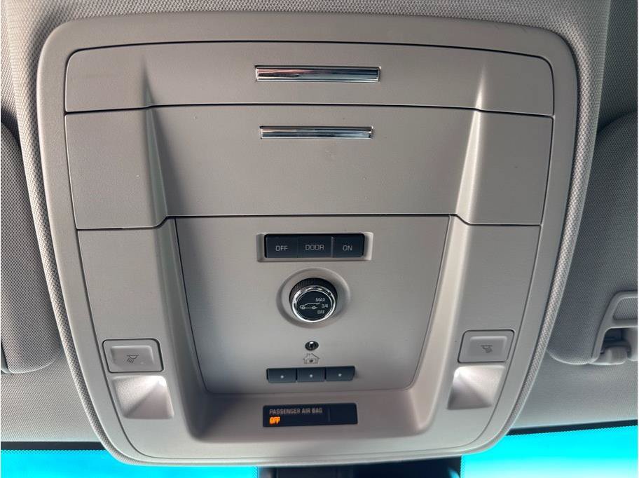 Used 2019 Chevrolet Tahoe LT RWD image 39