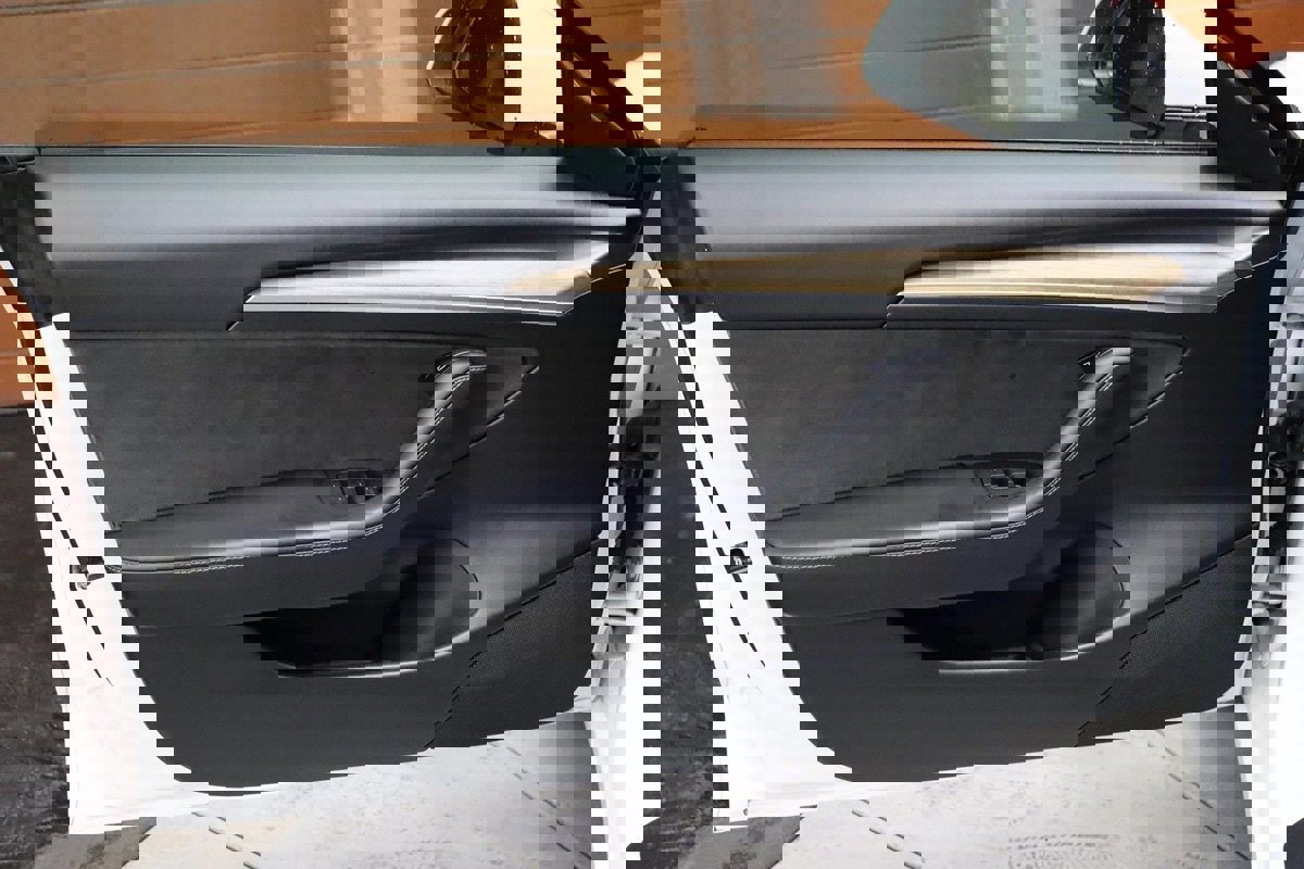 Used 2023 Tesla Model 3 Standard Range RWD image 29