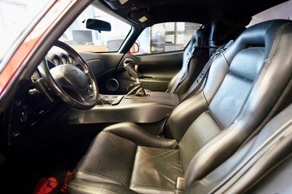 Used 2002 Dodge Viper GTS RWD image 18