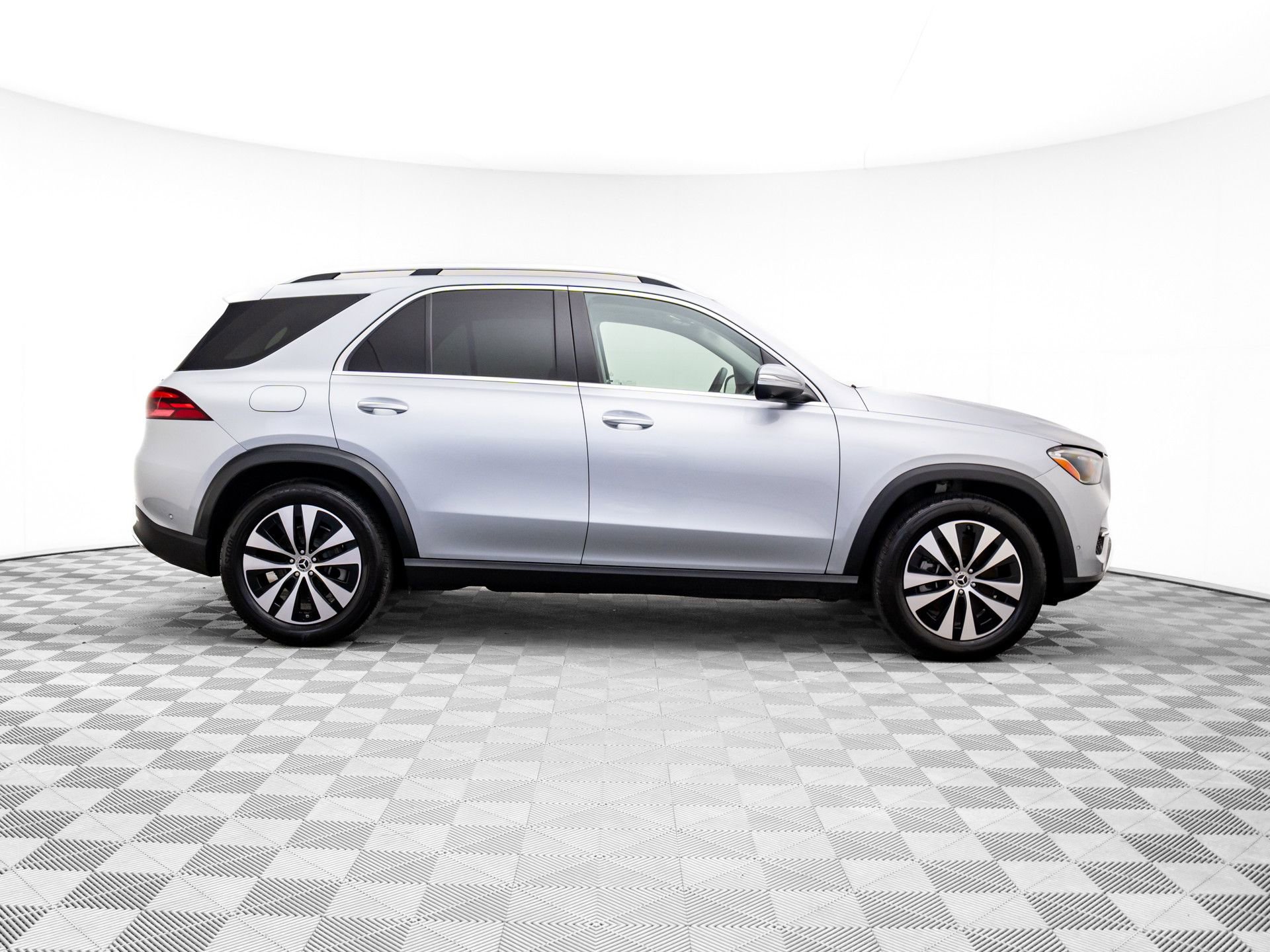 Certified 2024 Mercedes-Benz GLE 350 4MATIC image 7