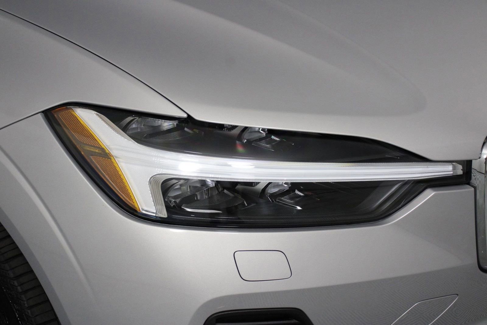 Certified 2023 Volvo XC60 T8 Plus AWD/4WD image 26