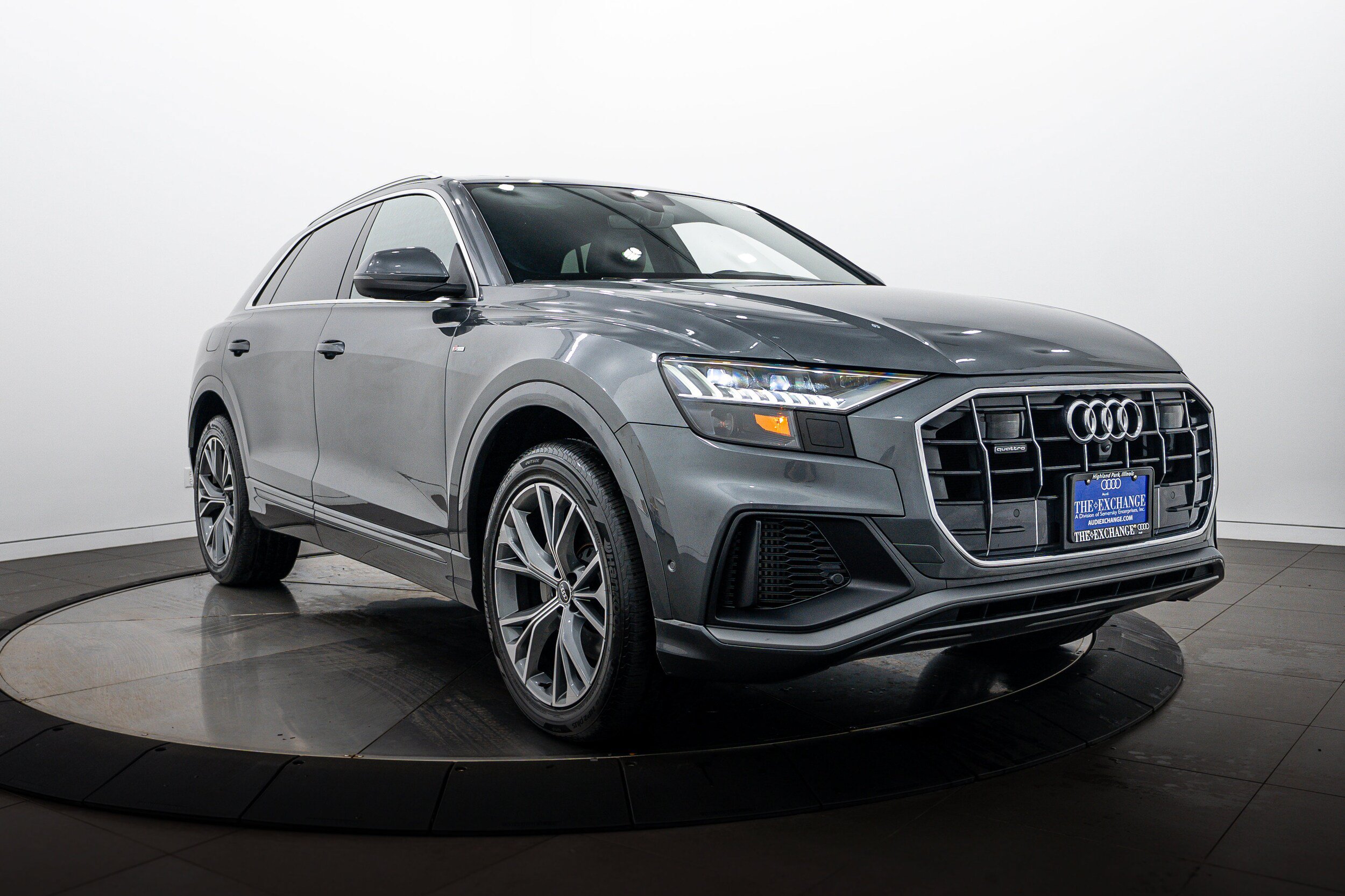 Used 2021 Audi Q8 Premium Plus AWD/4WD image 2