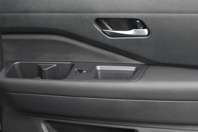 New 2026 Nissan Pathfinder SL w/ Cargo Package FWD image 31