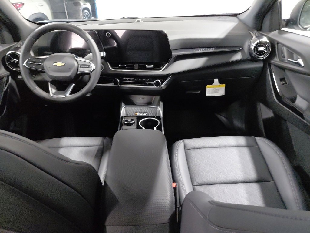 New 2026 Chevrolet Equinox LT w/ Convenience Package II image 3