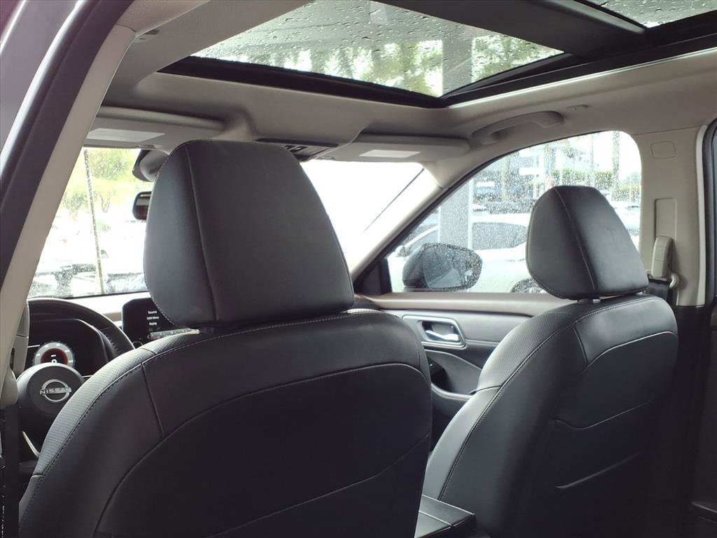 Certified 2023 Nissan Rogue Platinum w/ Platinum Premium Package image 19