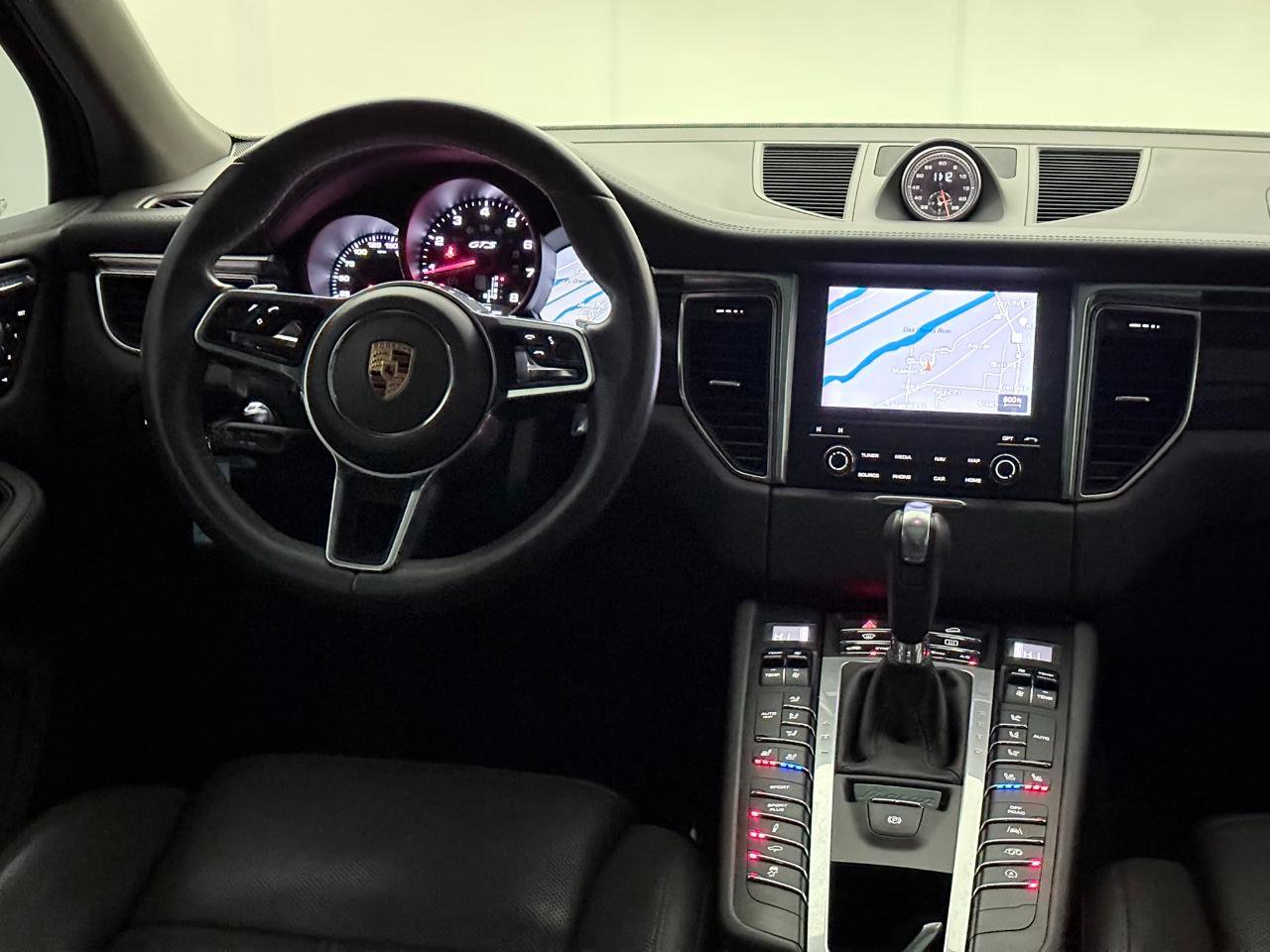 Used 2018 Porsche Macan GTS w/ Premium Package Plus image 31