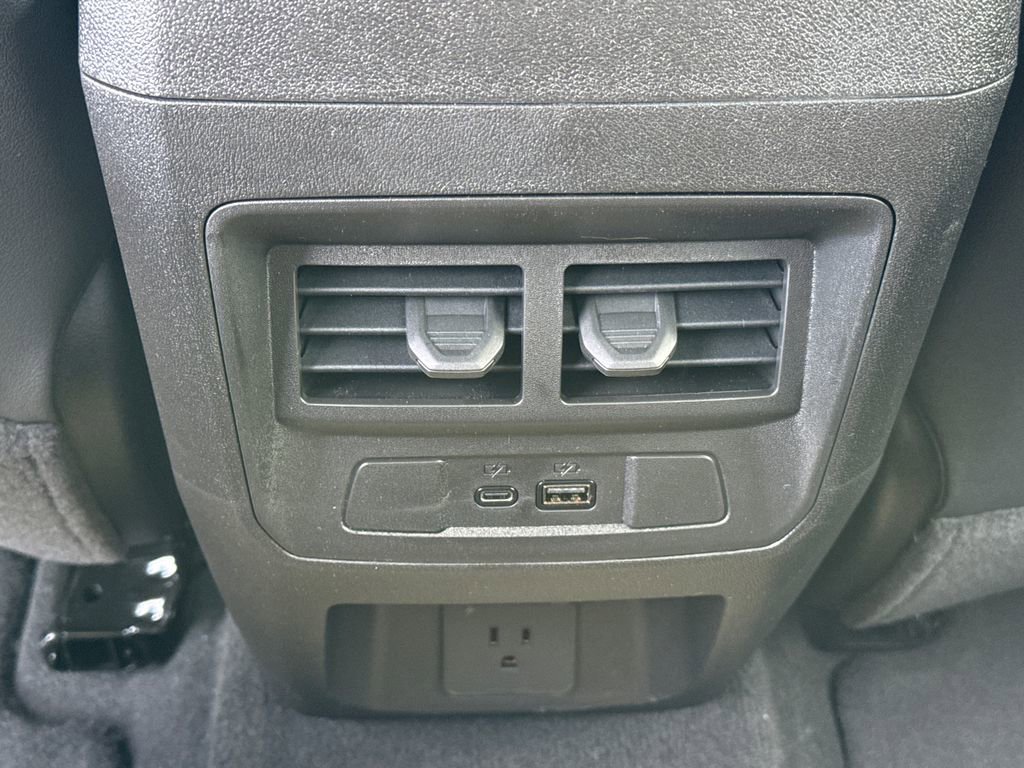 New 2026 GMC Canyon AT4 image 31