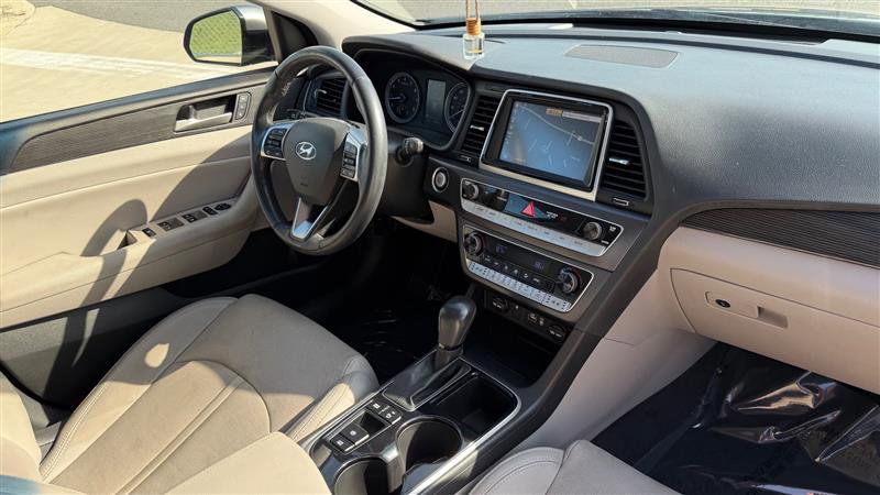 Used 2018 Hyundai Sonata Limited w/ Limited Ultimate Package 03 FWD image 21