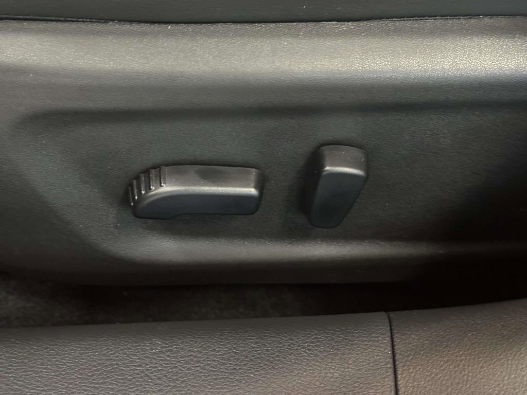 Used 2024 Nissan Altima 2.5 SR FWD image 22