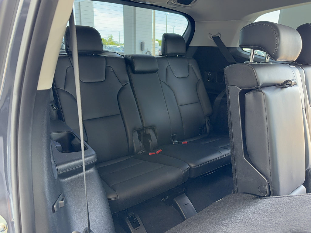 Used 2023 Kia Telluride LX FWD image 16