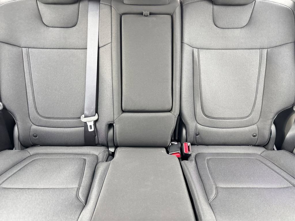 Certified 2025 Hyundai Tucson SE image 18