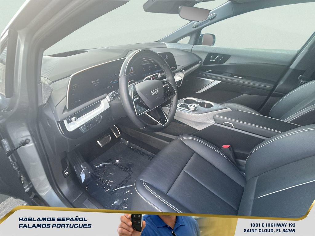 Used 2025 Cadillac Optiq Sport 2 w/ LPO, Floor Liner Package image 19