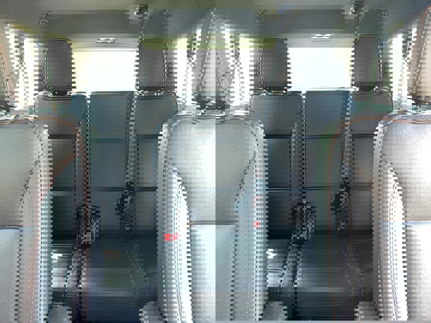 Used 2021 Chevrolet Suburban High Country w/ Premium Package image 31