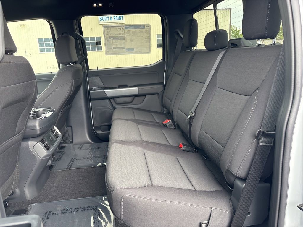 New 2025 Ford F150 XLT w/ Equipment Group 302A MID image 28
