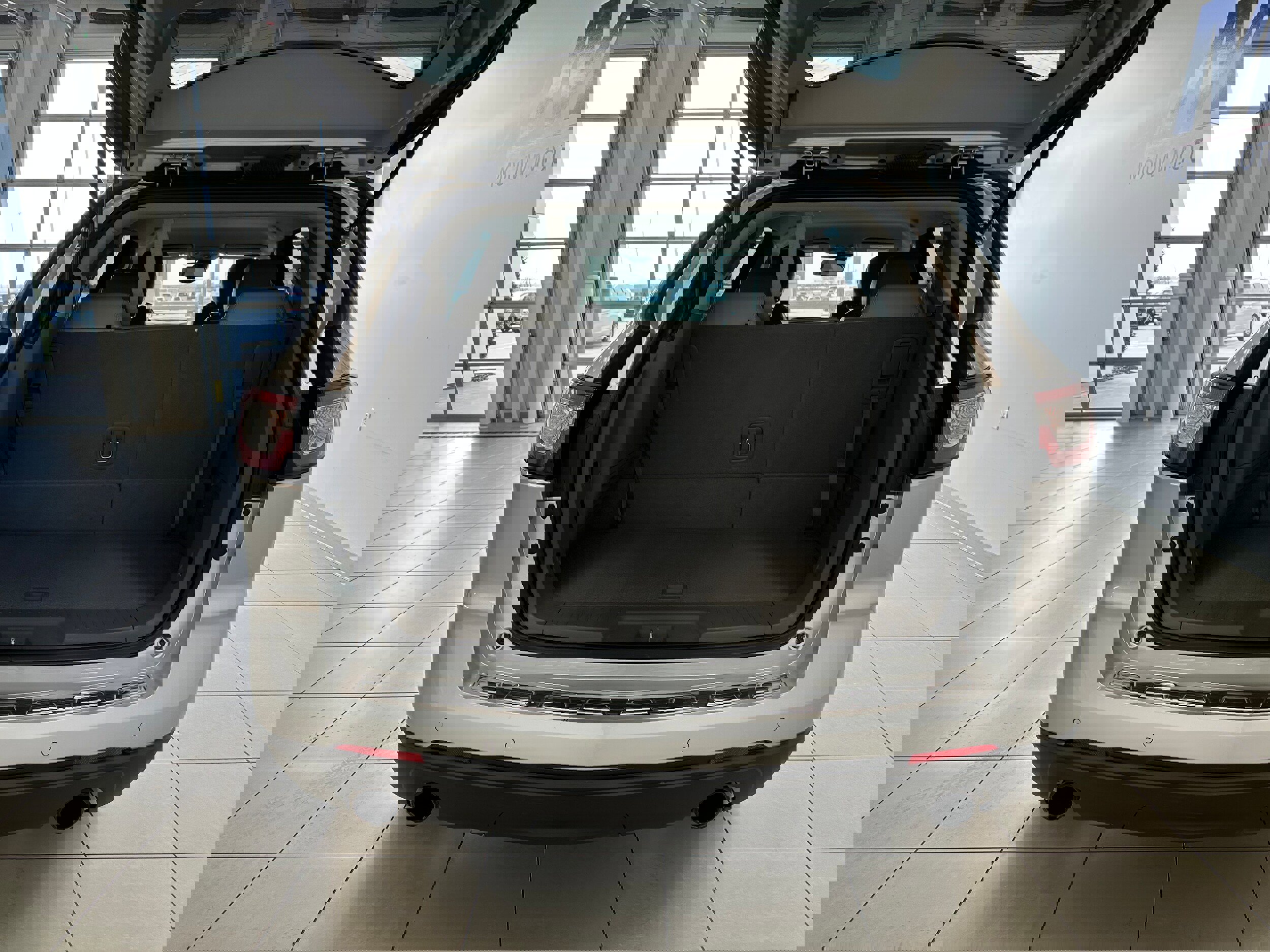 Used 2017 Chevrolet Traverse Premier image 7