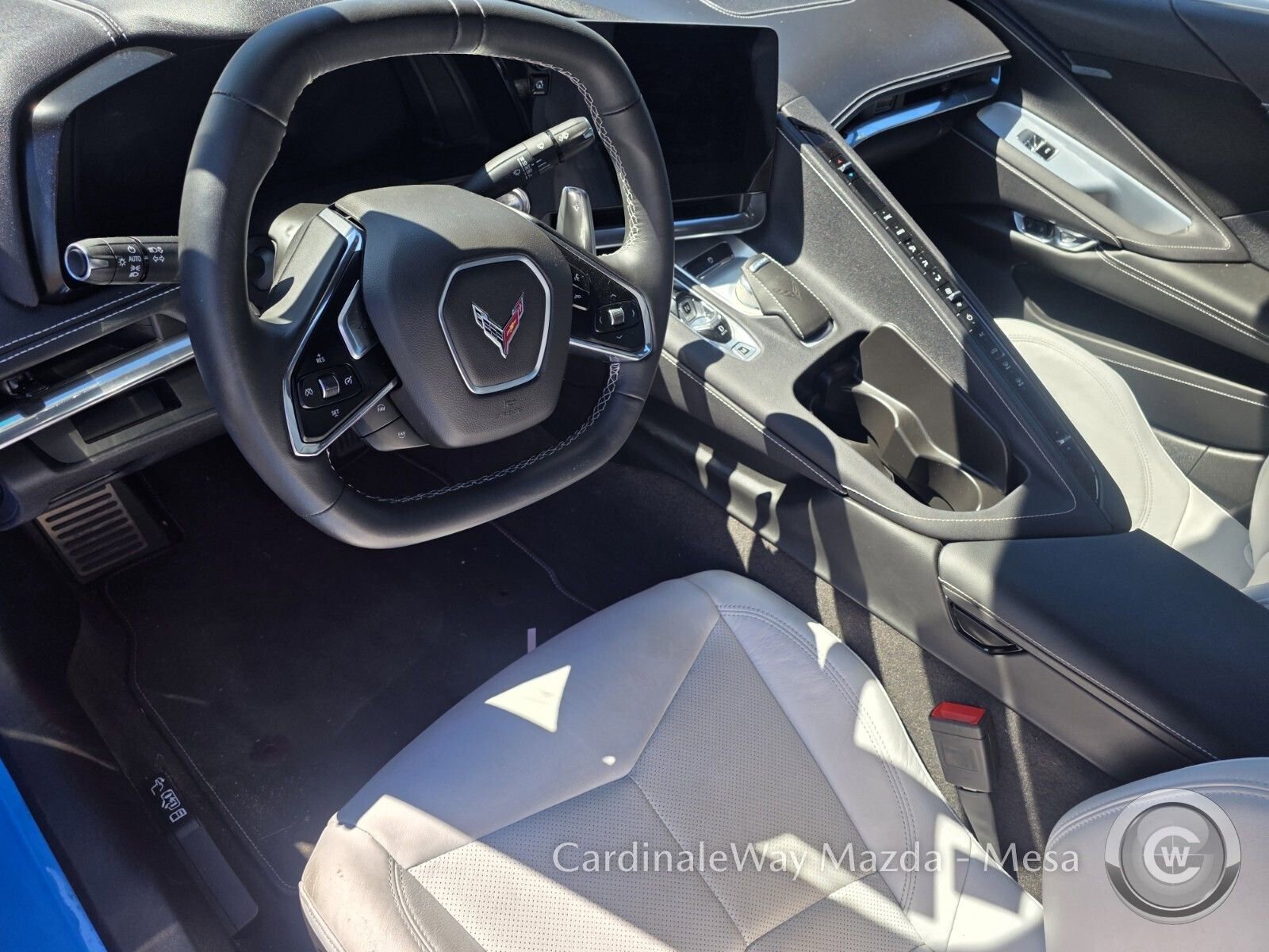 Used 2020 Chevrolet Corvette Stingray Coupe w/ 1LT image 10