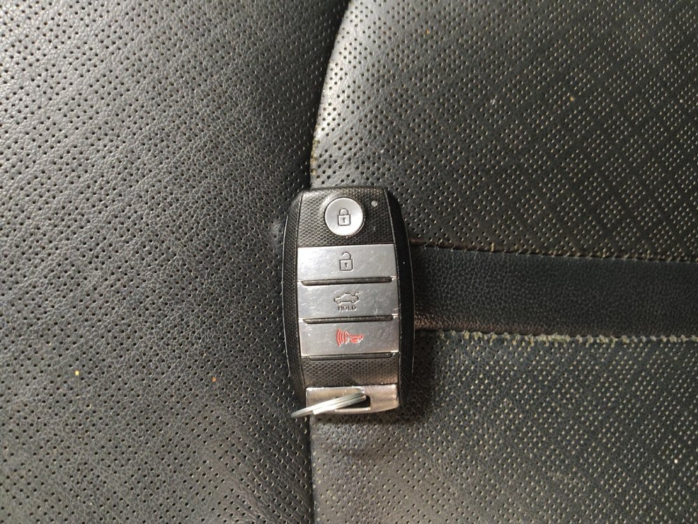 Used 2020 Kia Optima SE FWD image 32
