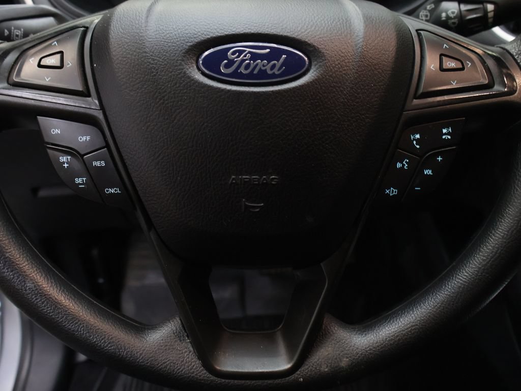 Used 2024 Ford Edge SE w/ Black Appearance Package AWD/4WD image 18