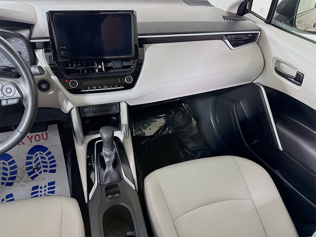 Certified 2024 Toyota Corolla Cross LE image 26