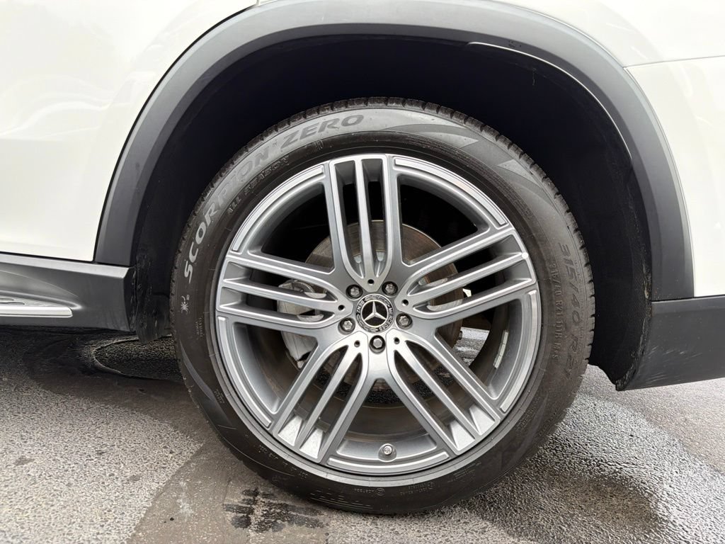 Used 2020 Mercedes-Benz GLS 450 4MATIC image 40