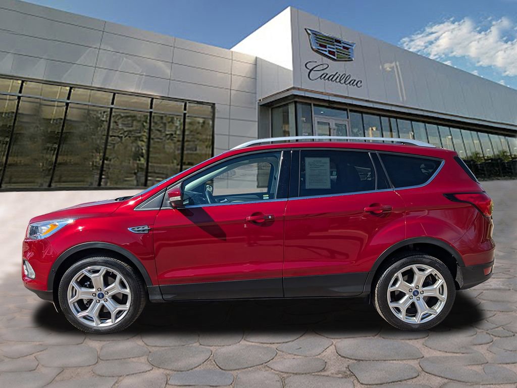 Used 2019 Ford Escape Titanium image 3