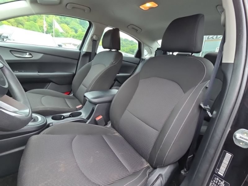 Used 2021 Kia Forte LXS FWD image 10