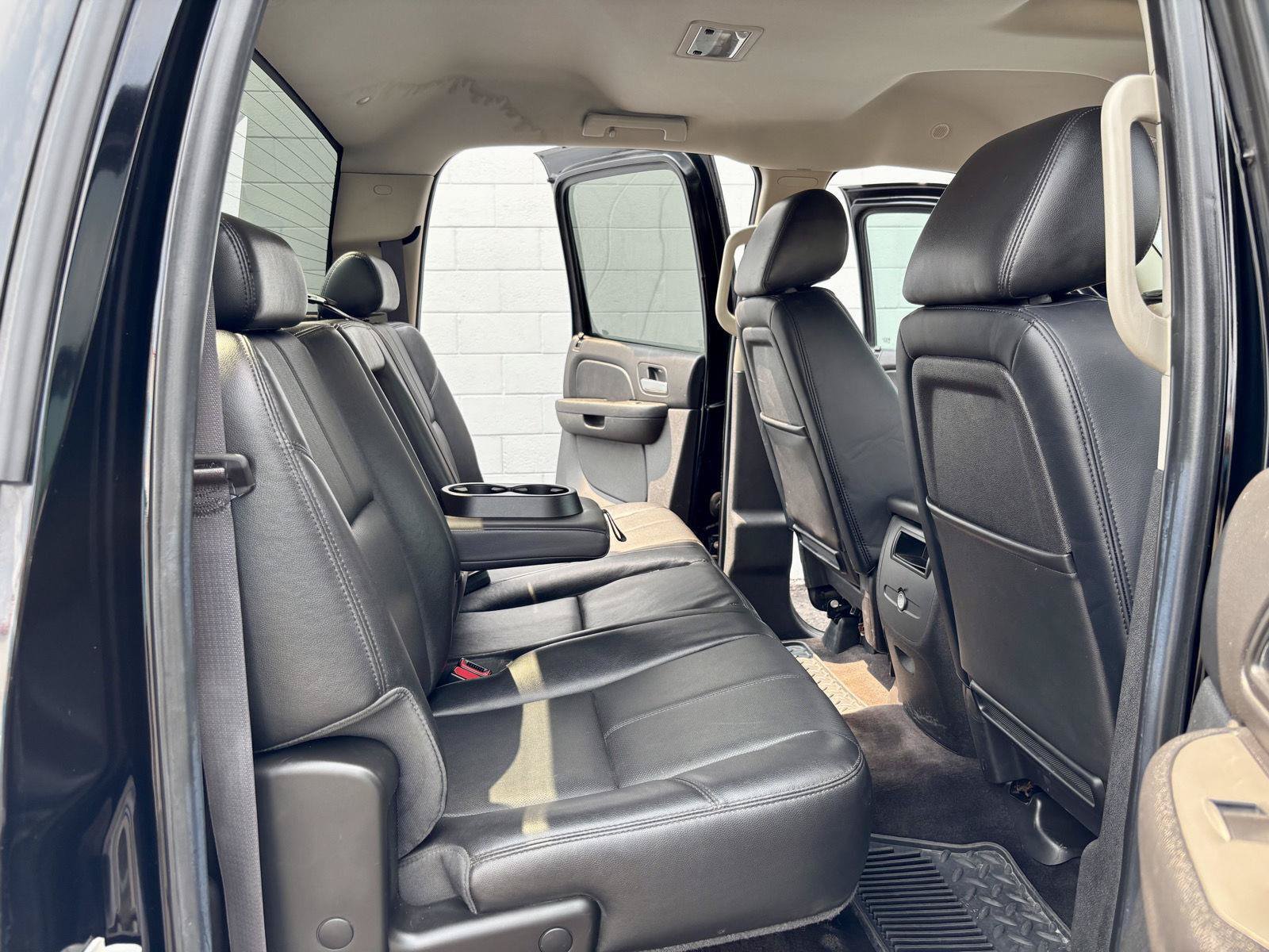 Used 2014 Chevrolet Silverado 2500 LTZ w/ LTZ Plus Package AWD/4WD image 9