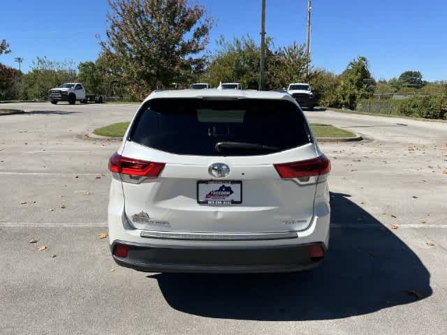 Used 2019 Toyota Highlander XLE w/ Protection Package #3 AWD/4WD image 7