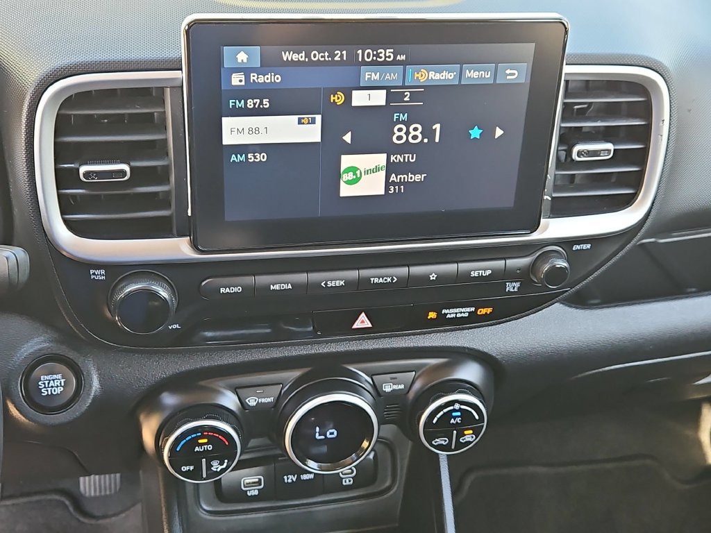 Used 2025 Hyundai Venue SEL FWD image 19