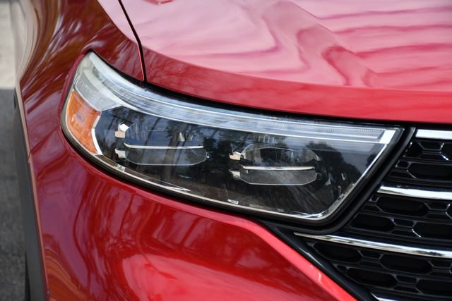 Used 2020 Ford Explorer XLT w/ Equipment Group 202A image 9