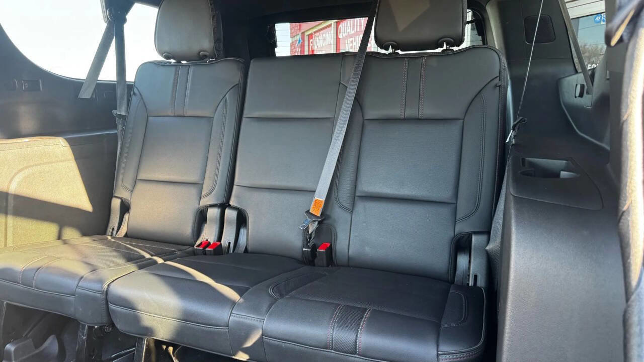 Used 2021 Chevrolet Suburban RST w/ Luxury Package image 20