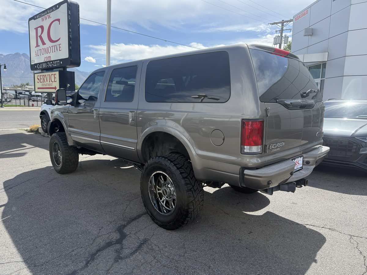 Used 2005 Ford Excursion Limited AWD/4WD image 8