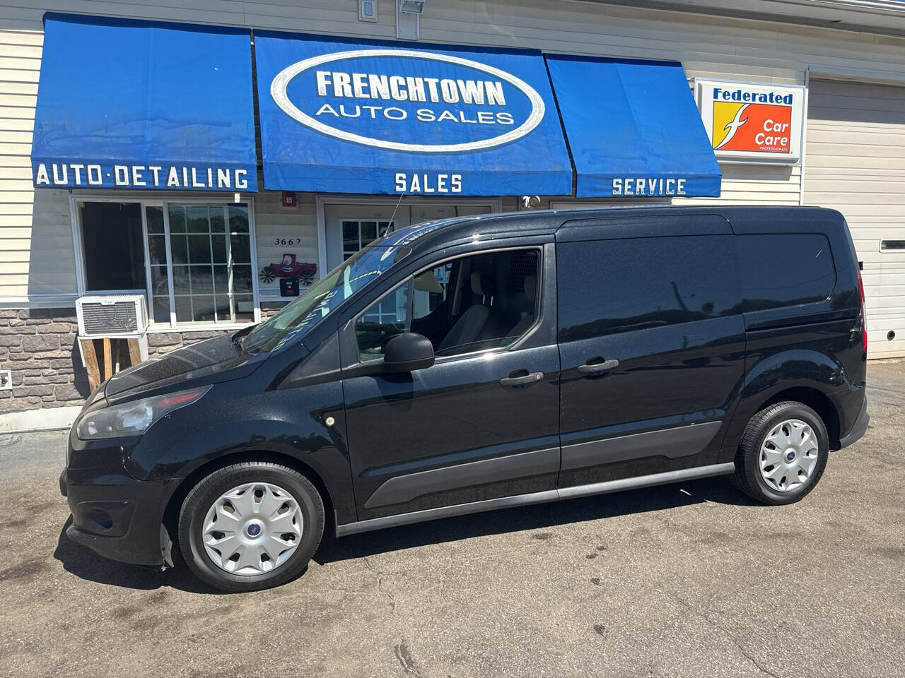 Used 2015 Ford Transit Connect XLT FWD image 3