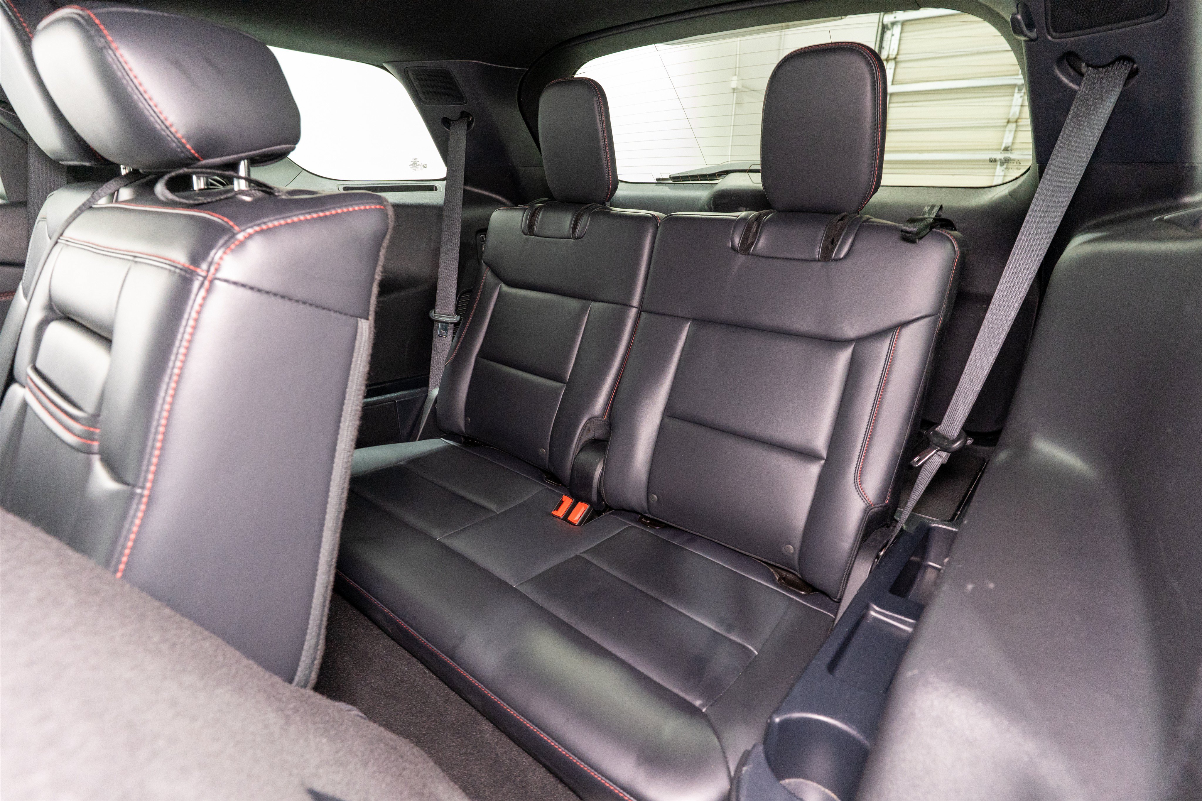 Used 2025 Ford Explorer ST-Line w/ ST-Line Street Pack AWD/4WD image 33