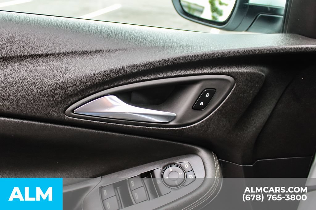 Used 2025 Buick Encore GX Preferred FWD image 40