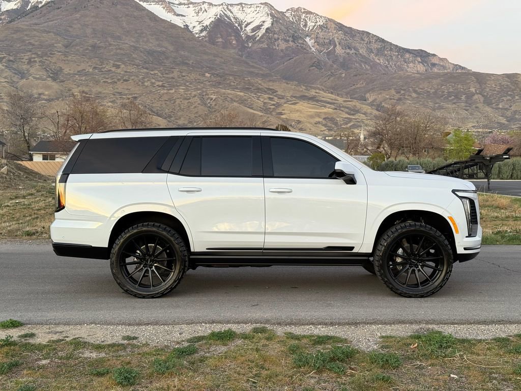 Used 2026 Cadillac Escalade Platinum Sport w/ LPO, ONYX Package image 8