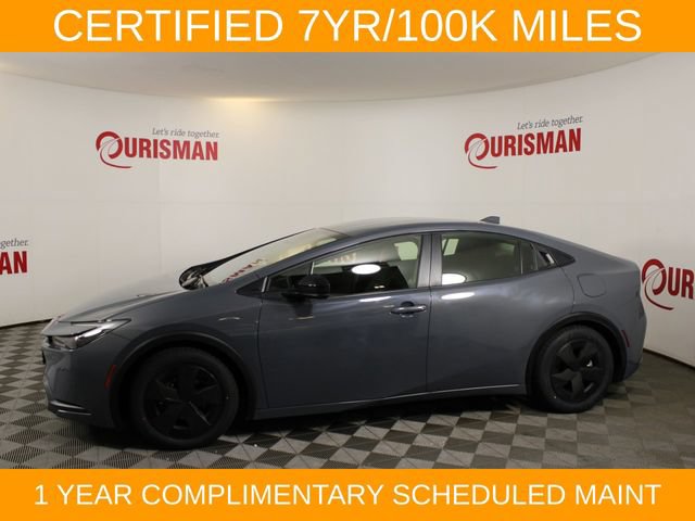 Used 2025 Toyota Prius LE FWD image 4