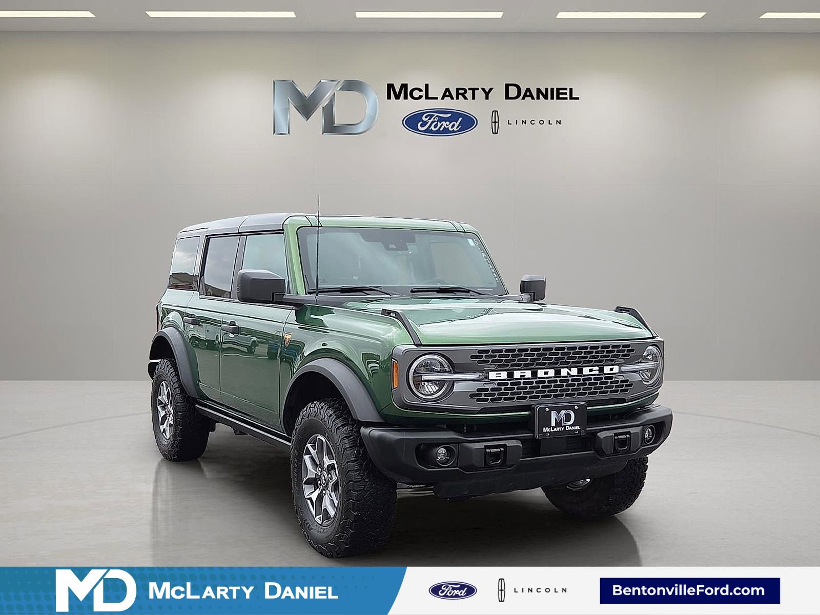 Certified 2025 Ford Bronco Badlands image 1