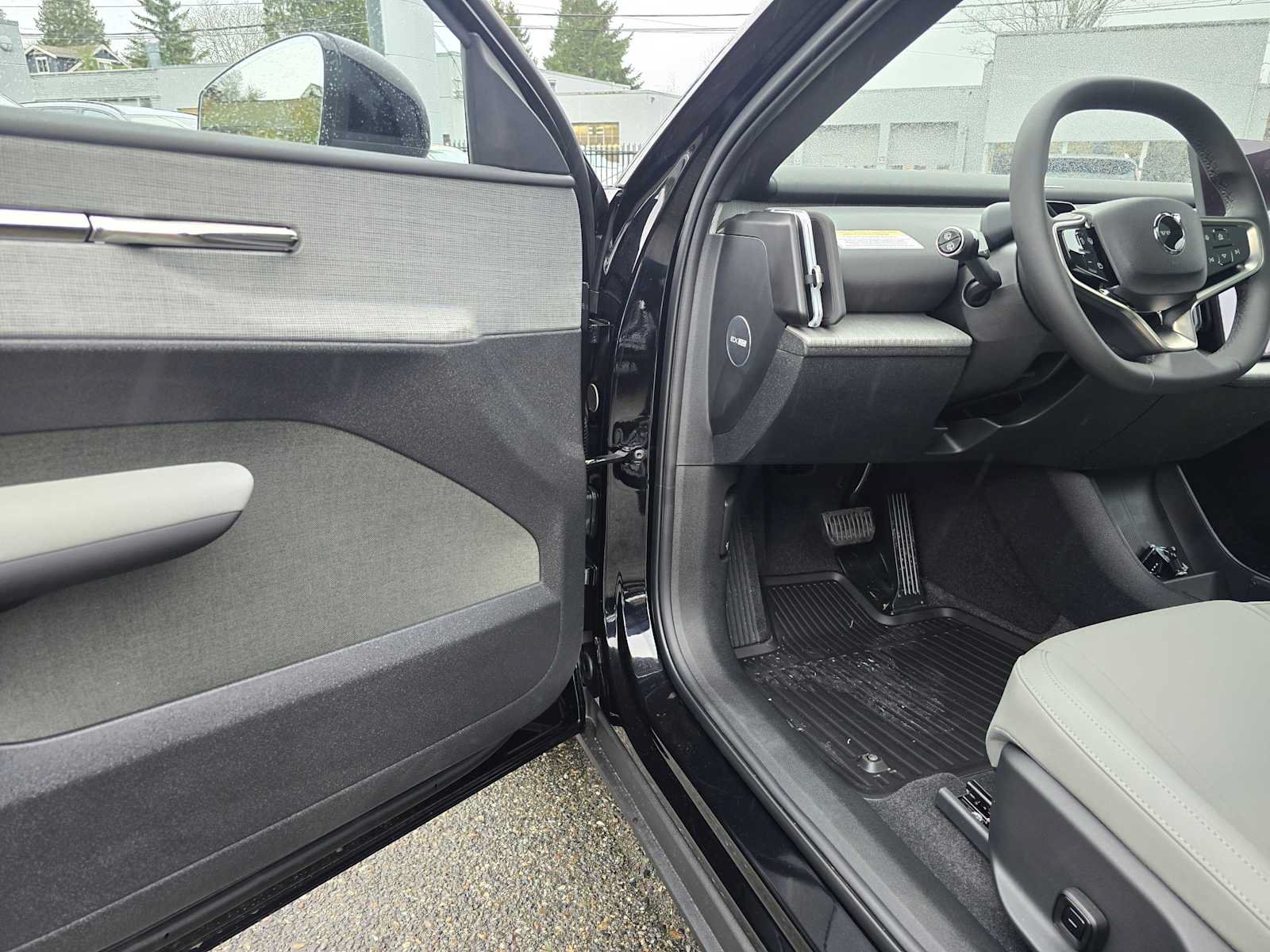 New 2026 Volvo EX30 Plus w/ Protection Package Premier AWD/4WD image 20