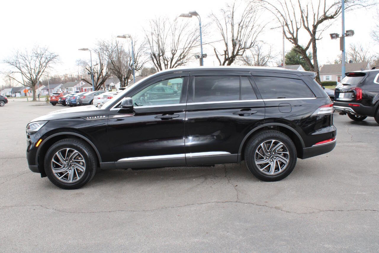 Used 2022 Lincoln Aviator AWD image 9