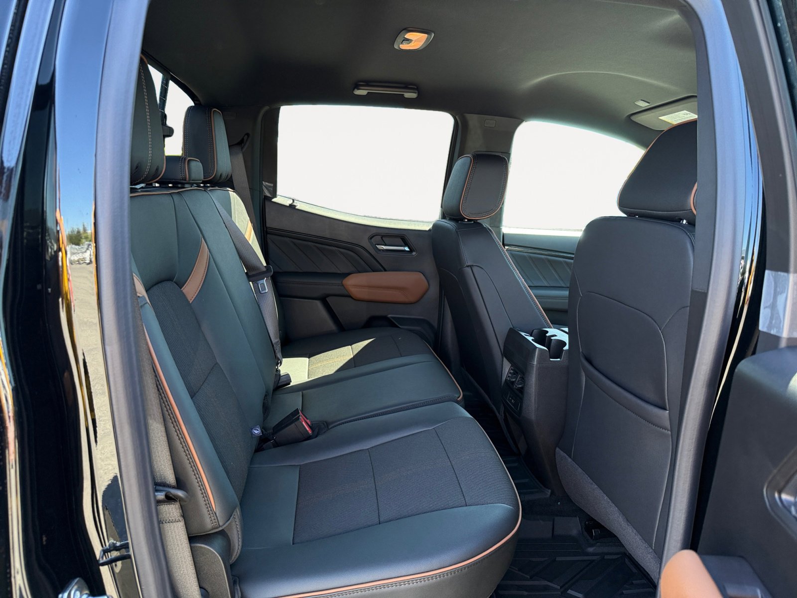 New 2025 GMC Canyon AT4 image 18