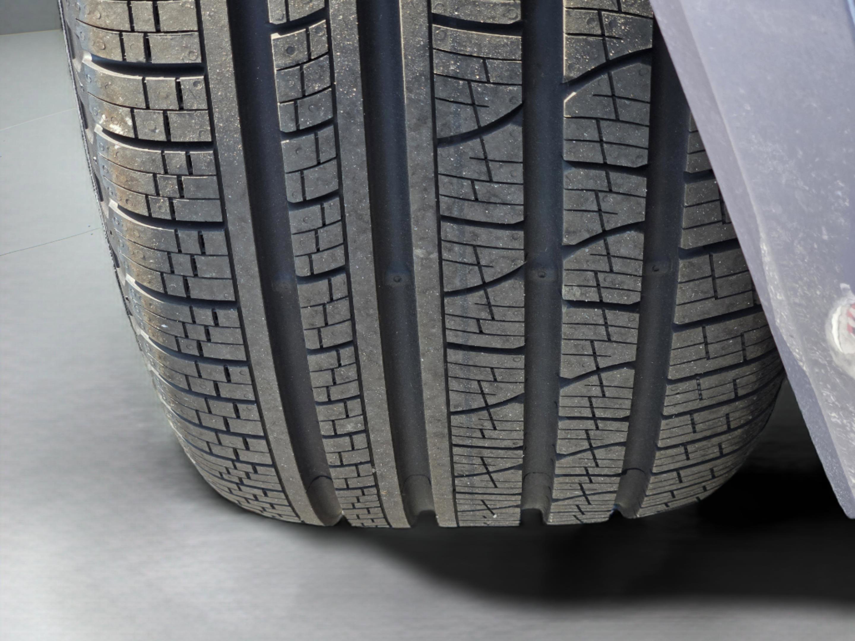 New 2026 Volvo XC90 B5 Core w/ Protection Package Premier image 35