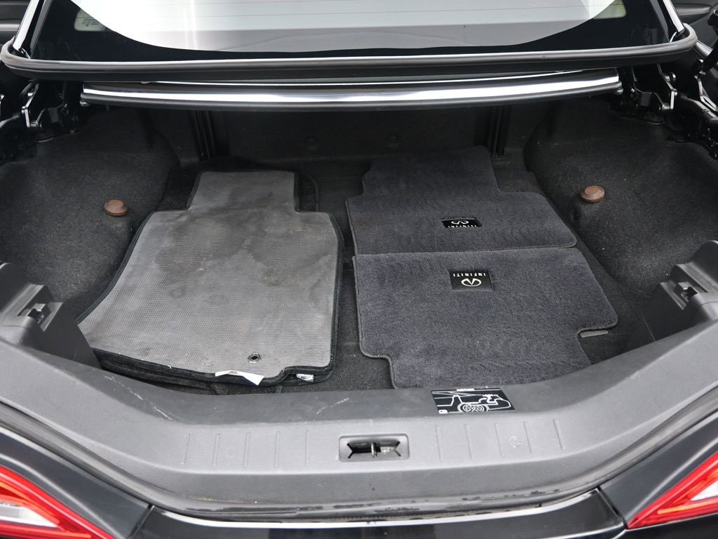 Used 2014 INFINITI Q60 Convertible w/ Premium Package image 16