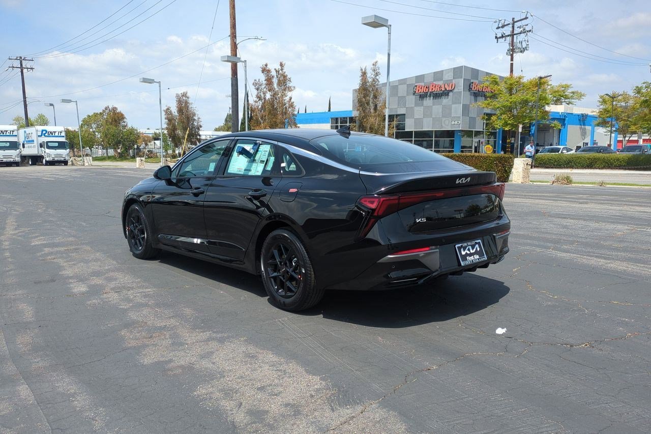 New 2025 Kia K5 LXS image 7
