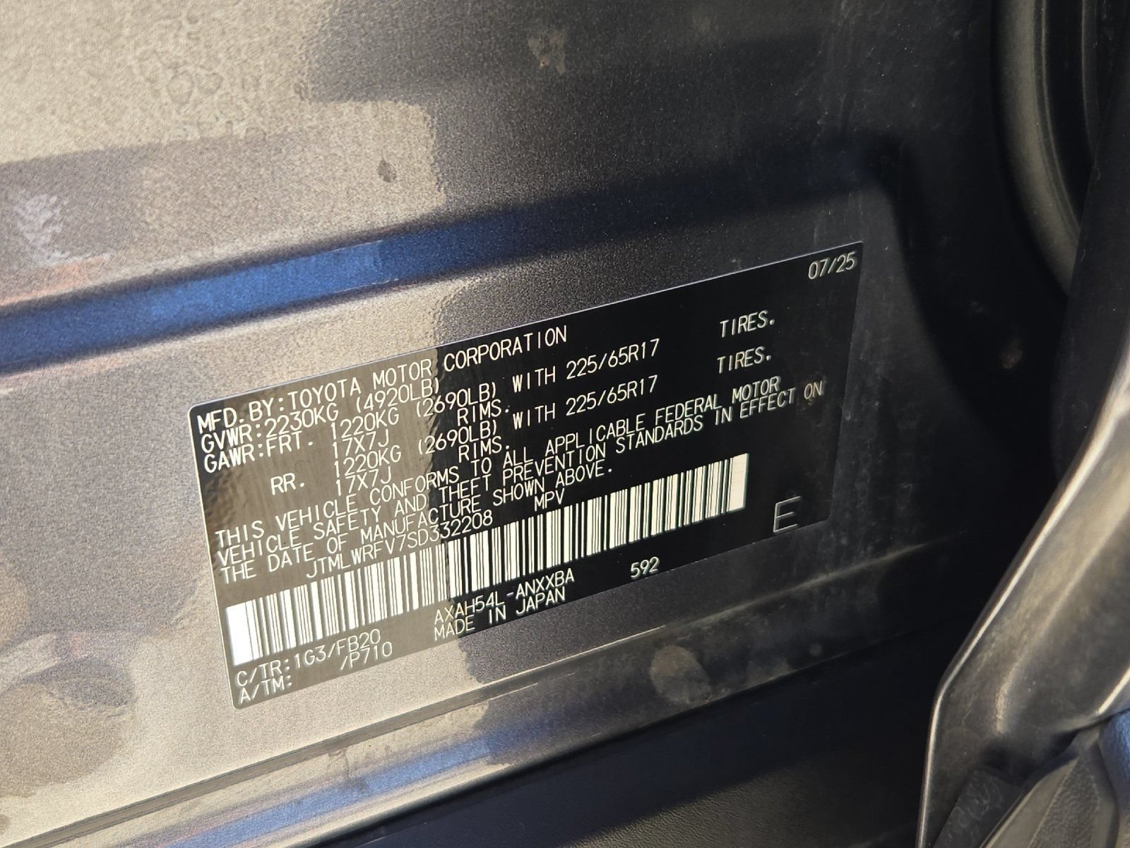 Certified 2025 Toyota RAV4 LE AWD/4WD image 27