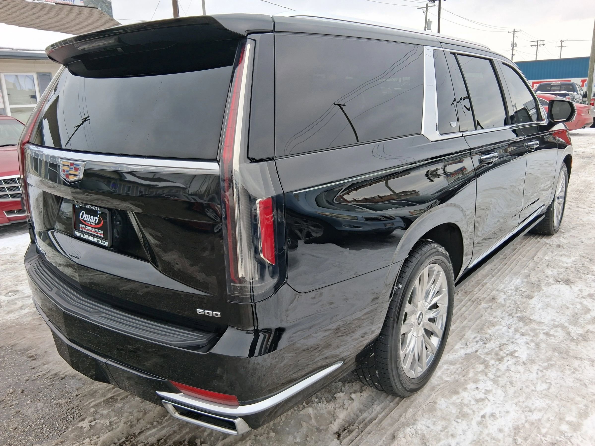 Used 2022 Cadillac Escalade ESV Premium Luxury w/ Performance Package image 7