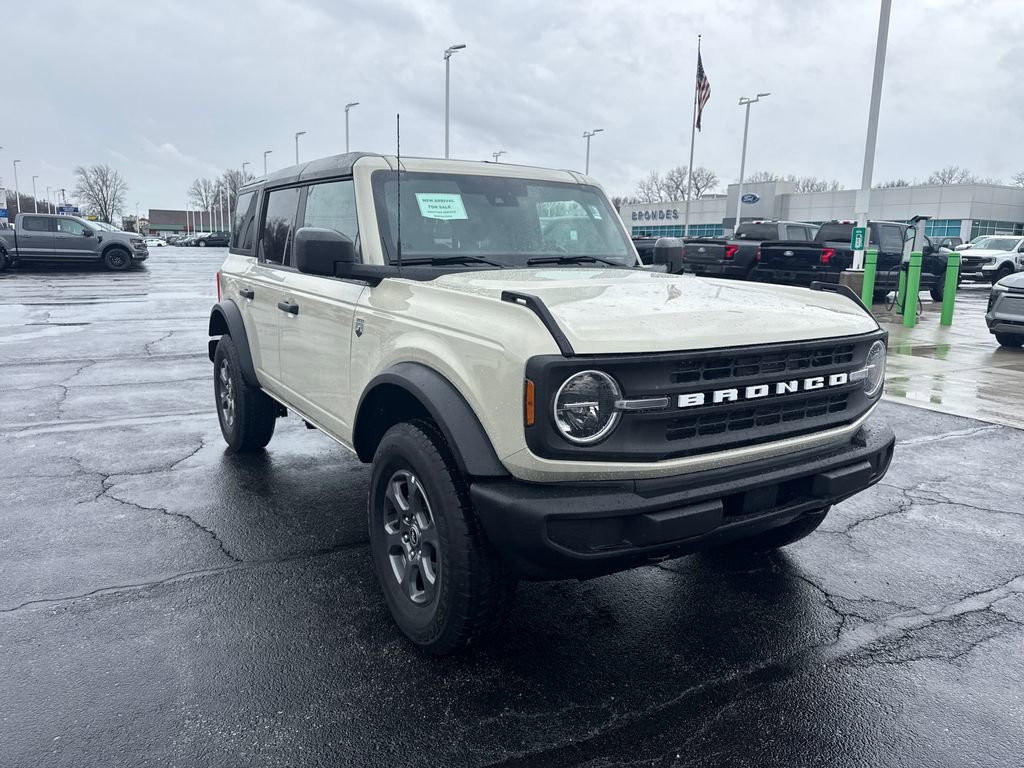 Used 2025 Ford Bronco Big Bend AWD/4WD image 4