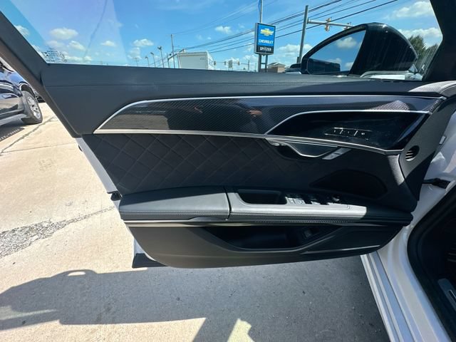 Used 2023 Audi S8 w/ S8 Executive Package AWD/4WD image 25